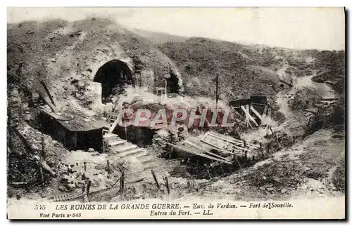 Ansichtskarte AK Les Ruines De La Grande Guerre Environs de Verdun Fort de Souville Entree du fort Militaria