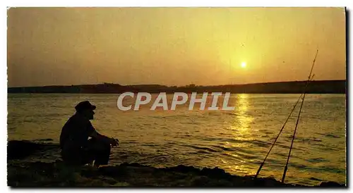 Cartes postales moderne Les Joyeux De La Mediterranee Dans La Douceur d&#39un Soir d&#39Ete peche