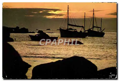 Cartes postales moderne La Bretagne En Couleurs Coucher de soleil sur un prot de pche breton Bateaux