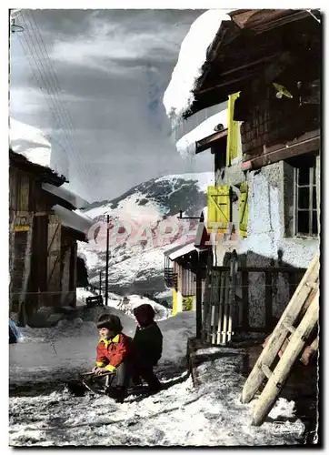 Cartes postales moderne Alpes Vieux Village de Montagne Enfants Luge Sports d&#39hiver