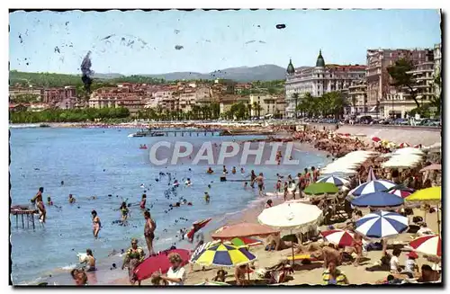 Cartes postales moderne Cannes Vue d&#39Ensemble de la Plage et de la Croisette