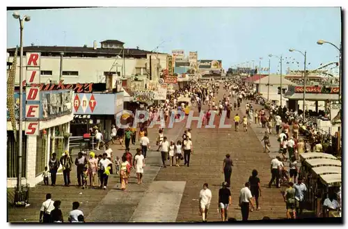 Cartes postales moderne Wildwood By the Sea New Jersey Panoramic View Of The Boardwalk