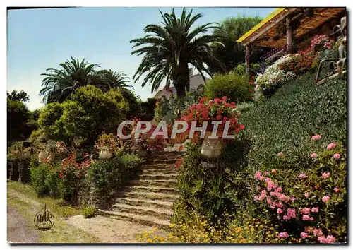 Cartes postales moderne Cote d&#39azur Escalier fleuri Maison