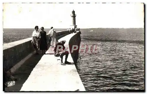 Cartes postales moderne Le Croisic La Jetee et le Phare Peche Pecheur