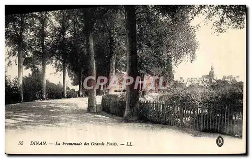 Ansichtskarte AK Dinan La Promenade des Grands Fosses