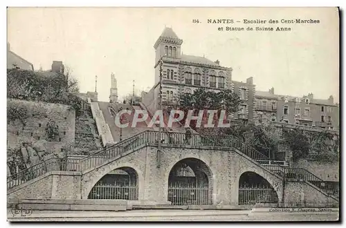 Cartes postales Nantes Escalier Des Cent Marches et statue de Sainte Anne