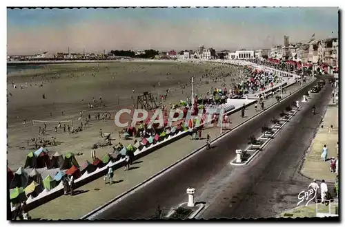 Cartes postales moderne Les Sables d&#39Olonne Le remblai et la plage