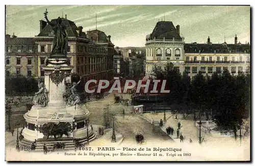 Cartes postales Paris Place de la Republique Lion