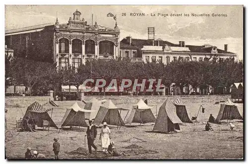 Cartes postales Royan La Plage Devant les Nouvelles galeries