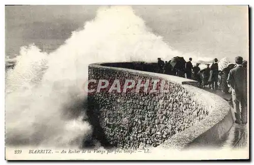 Ansichtskarte AK Biarritz Au Rocher de la Vierge par gros temps