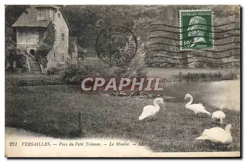 Cartes postales Versailles Parc du Petit Trianon Le Moulin Cygnes