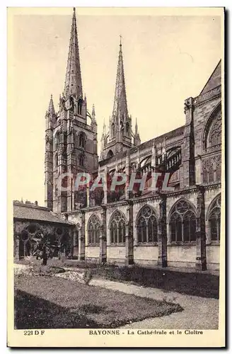 Ansichtskarte AK Bayonne La Cathedrale et le Cloitre