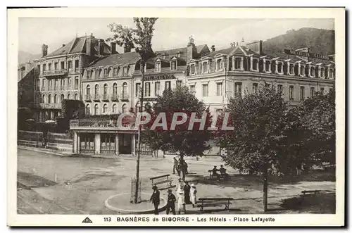 Ansichtskarte AK Bagneres de Bigorre Les Hotels Place Lafayette