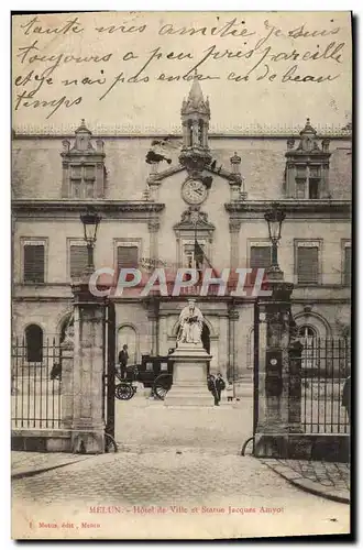 Cartes postales Melun Hotel de Ville et Statue Jacques Amyot