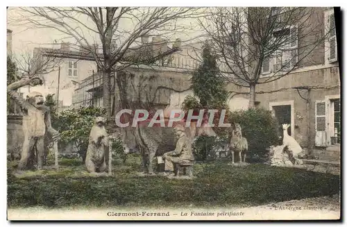 Ansichtskarte AK Clermont Ferrand La Fontaine Petrifiante Singe Ours Vache Chevre Ane Mule