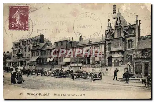 Cartes postales Berck Plage Dans L'Entonnoir Attelages Cheval Chevaux