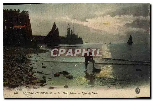 Cartes postales Boulogne Sur Mer Les Deux Jetees Effet de nuit Bateau