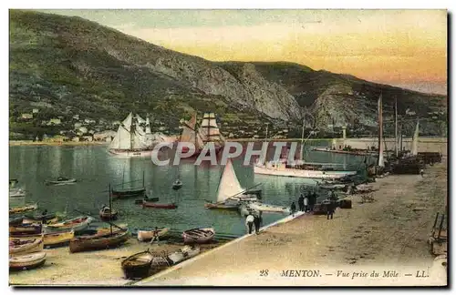 Cartes postales Menton Vue Prise du Mole Bateaux