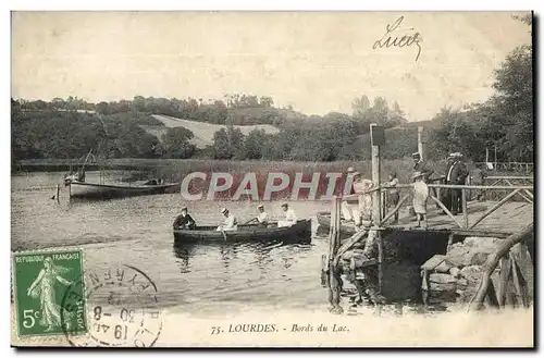 Ansichtskarte AK Lourdes Bords du Lac Barque Enfant