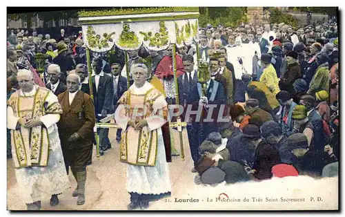 Cartes postales Lourdes La Procession du Tres Saint Sacrement