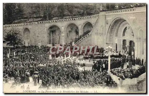 Cartes postales Lourdes La Procession et la Benediction des Malades