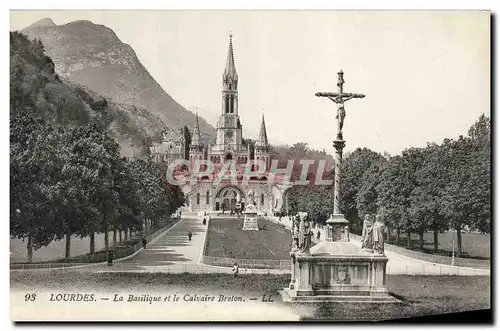 Ansichtskarte AK Lourdes La Basilique et la Calvaire Breton