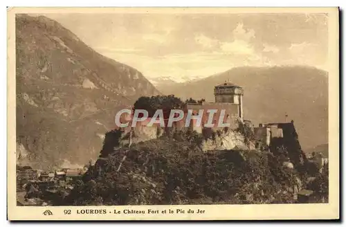 Ansichtskarte AK Lourdes Le Chateau Fort et le Pic Du Jer