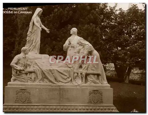 Ansichtskarte AK Lourdes Monument offert par le diocese De Cambrai Vierge