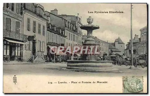 Ansichtskarte AK Lourdes Place et Fontaine du Marcadal