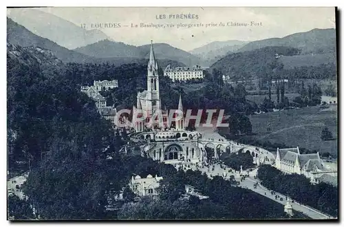 Cartes postales Lourdes La Basilique Plongeante Prise du Chateau