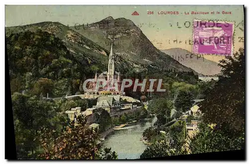 Cartes postales Lourdes La Basilique et le Gave