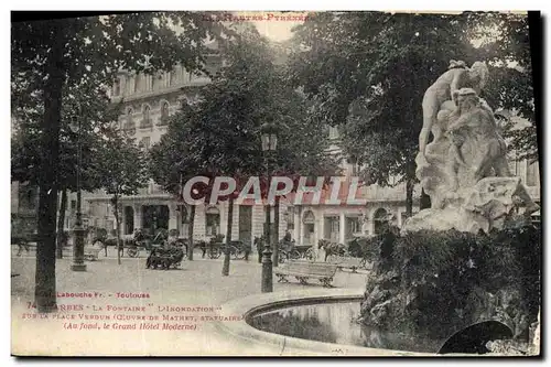 Cartes postales Tarbes La fontaine L'inondation sur la place Verdun Mathet Grand Hotel moderne