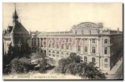 Ansichtskarte AK Toulouse Le Capitole et le Donjon