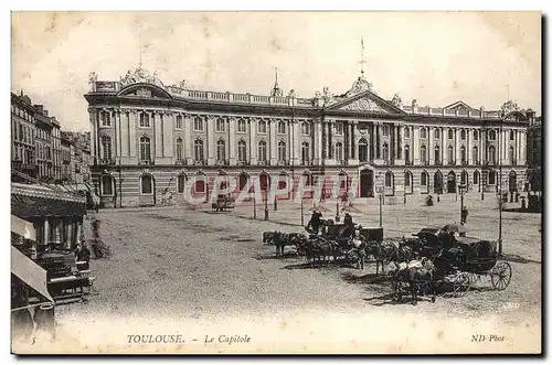 Cartes postales Toulouse Le Capitole Caleche Chevaux