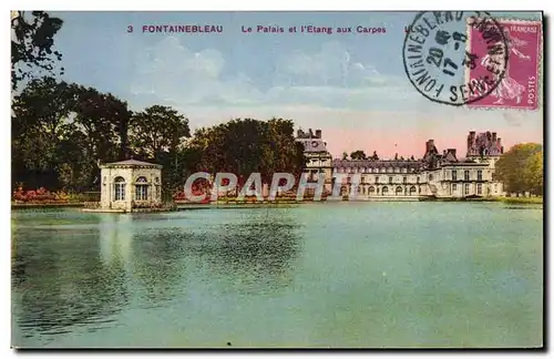 Cartes postales Fontainebleau Le Palais et L&#39Etang Aux Carpes