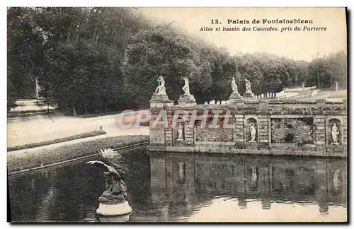 Cartes postales Palais de Fontainebleau Allee et Bassin des Cascades Pris du Parterre