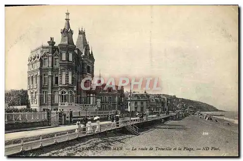 Cartes postales Villers sur Mer La Route de Trouville et la Plage