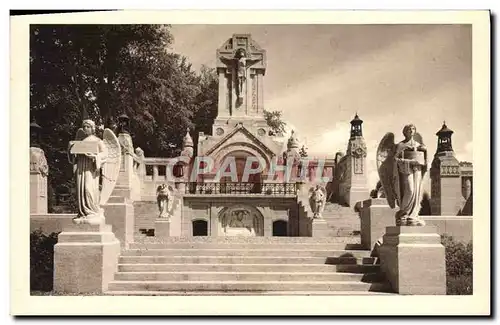 Ansichtskarte AK La Basilique de Lisieux Le chemin de croix exterieur Le calvaire