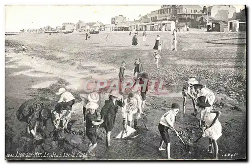 Cartes postales Lion sur Mer Les Jeux sur la Plage Enfants