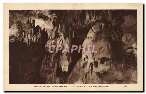 Ansichtskarte AK Grottes De Betharram La cloche et le chateau fort