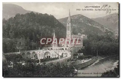 Cartes postales Lourdes La Basilique et le Gave