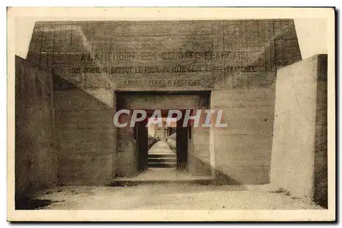 Ansichtskarte AK Thiaumont pres Douaumont Le Monument de la Tranchee des baionnettes vu de la porte d&#39entree M