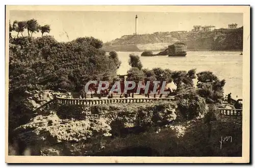 Ansichtskarte AK Biarritz Le Rocher de Basta et le Cap Saint Martin