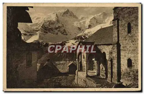 Cartes postales Les Alpes La Meije vue des terrasses Vieille eglise romane du village