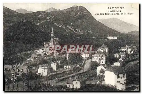 Cartes postales Lourdes Vue de la Route de Pau La Basilique