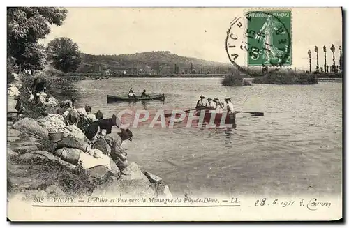 Cartes postales Vichy L&#39Allier et Vue vers la Montagne du Puy de Dome Lavandieres