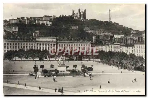 Ansichtskarte AK Lyon Ensemble de la Place Bellecour