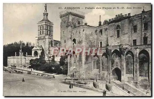 Cartes postales Avignon Palais des Papes Et Notre Dame des Doms
