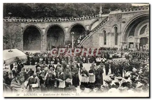 Cartes postales Lourdes Benediction des Malades