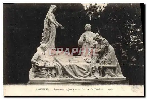 Ansichtskarte AK Lourdes Monument offert Par le Diocese de Cambrai